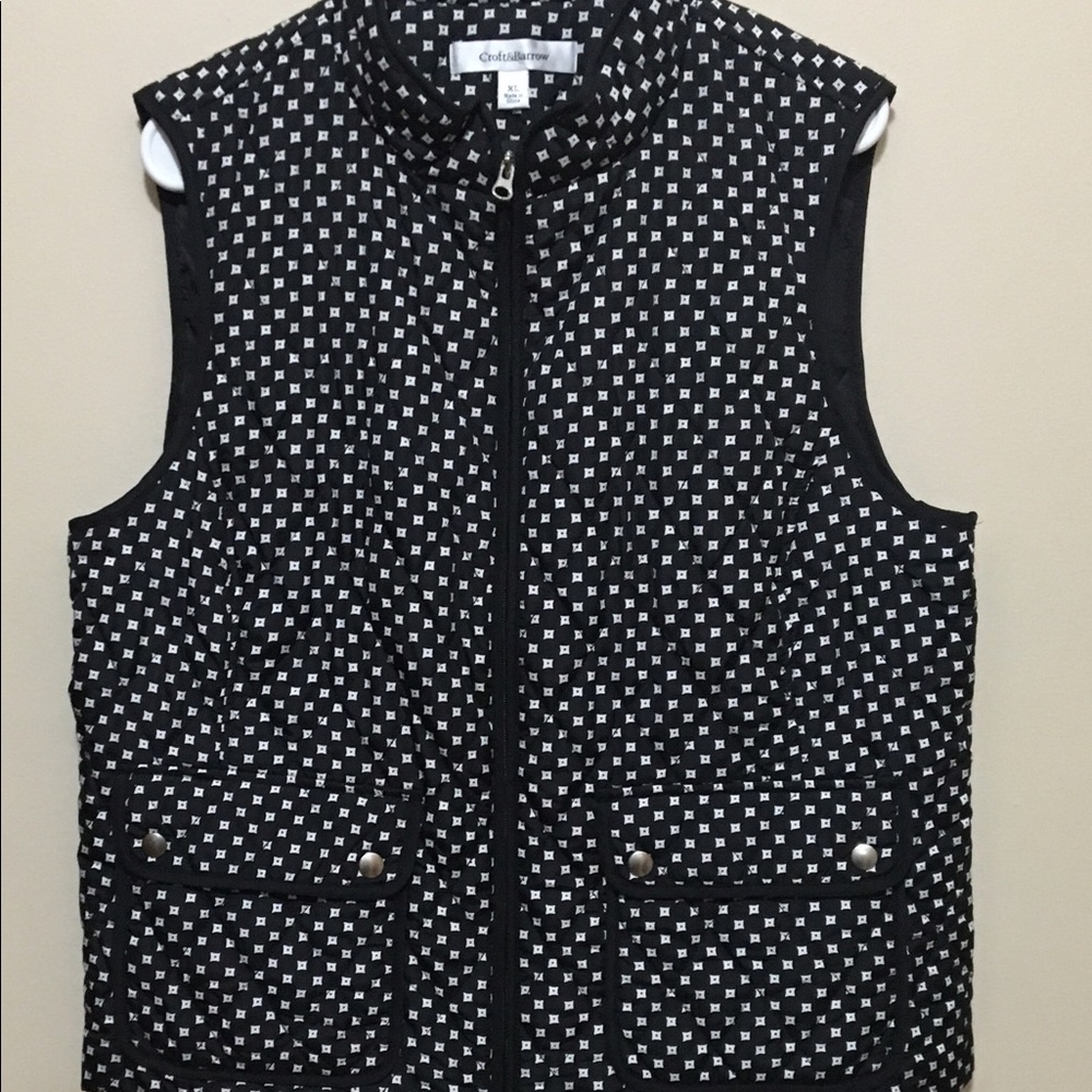 NWOT size xl  unique CROFT AND BARROW PUFFY VEST